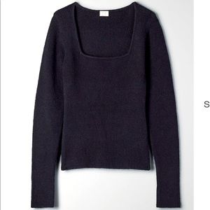 Aritzia Wilfred Sweater